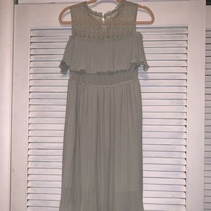 ✨Pleated Midi Dress✨